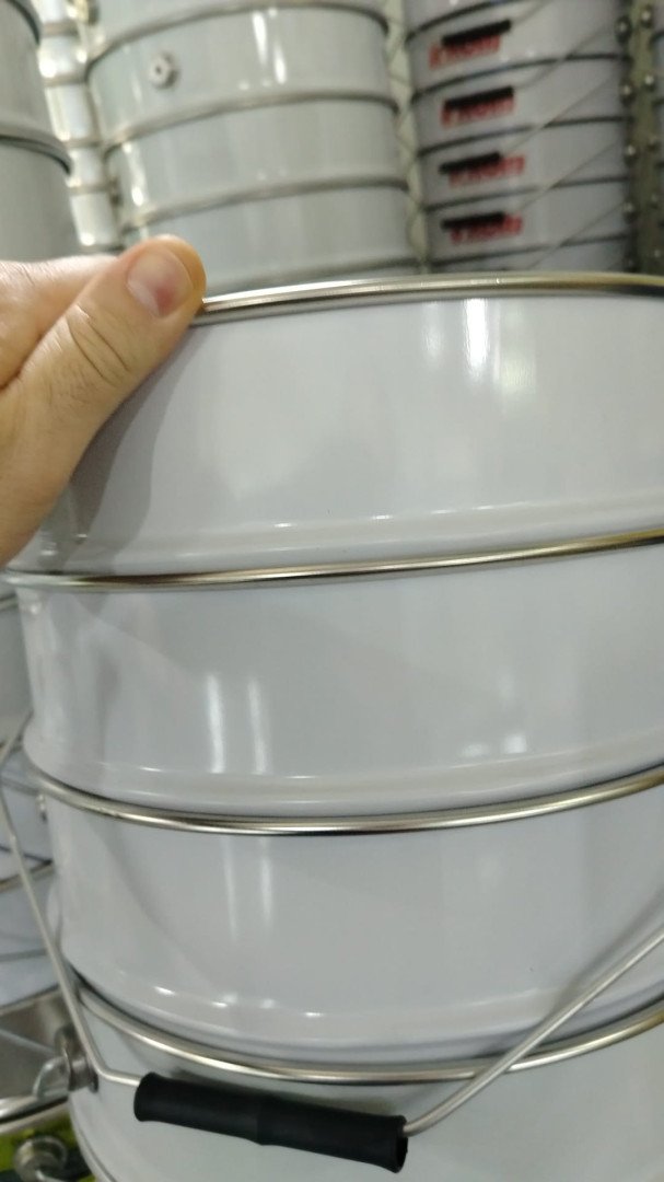 UN 20 liter conical pails