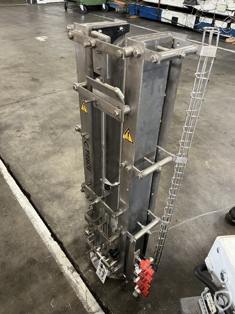 lid feeder
