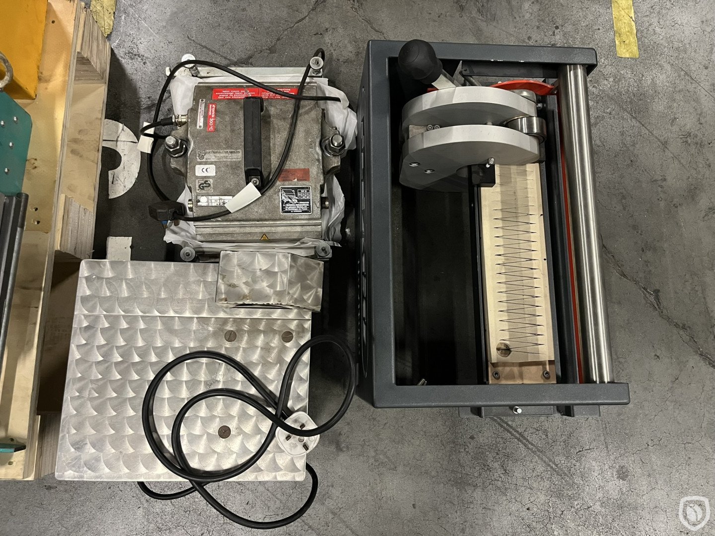 Belt splicing units
